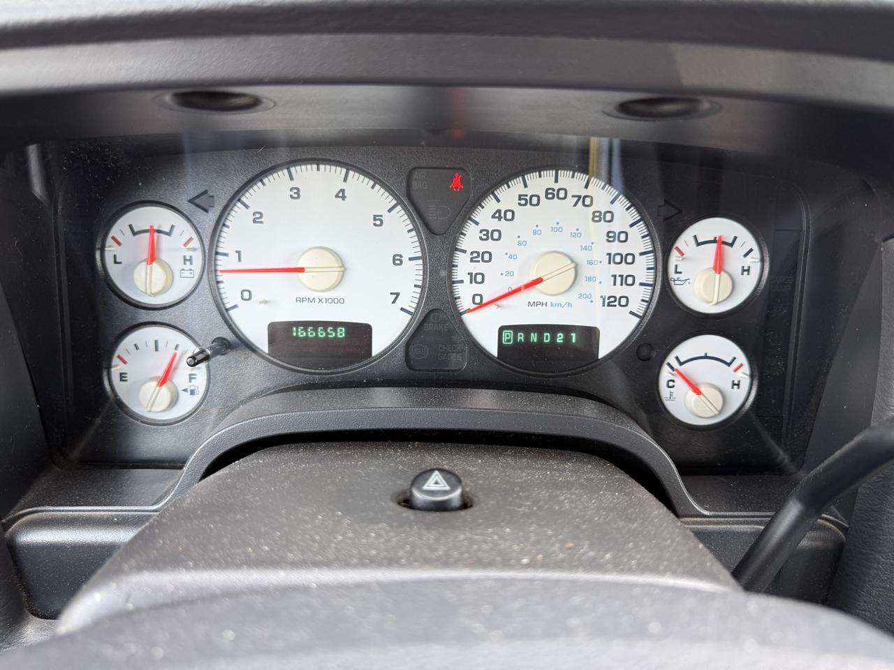 Dodge Ram 1500 SLT Quad Cab 4WD 2004