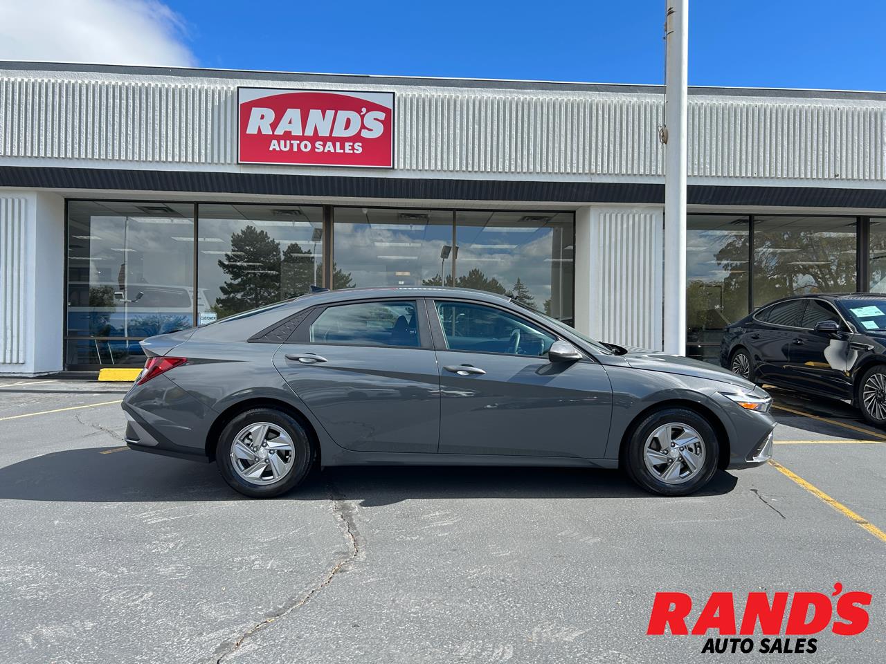 2024 Hyundai Elantra SE