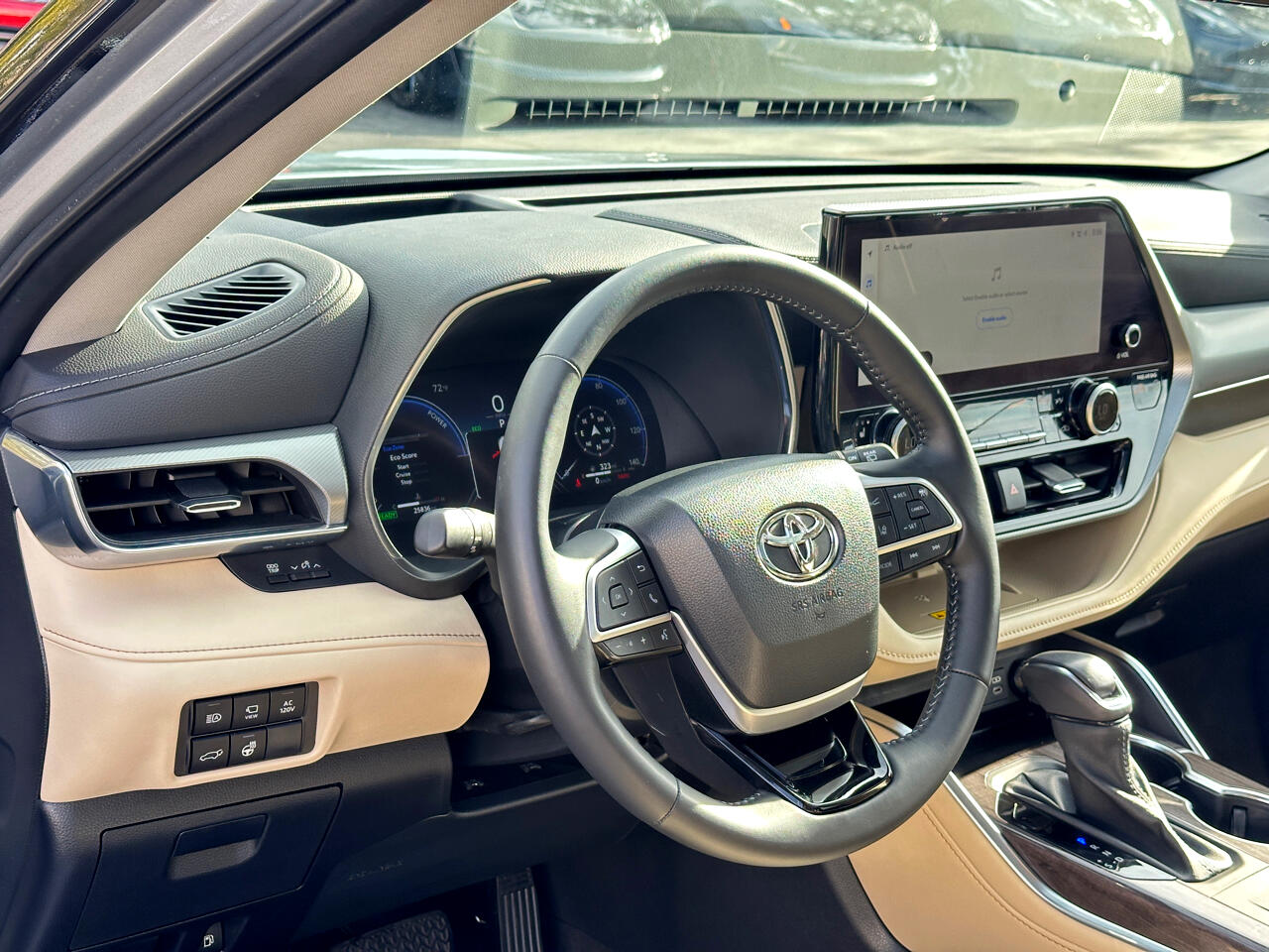 Toyota Highlander Hybrid Platinum AWD 2023