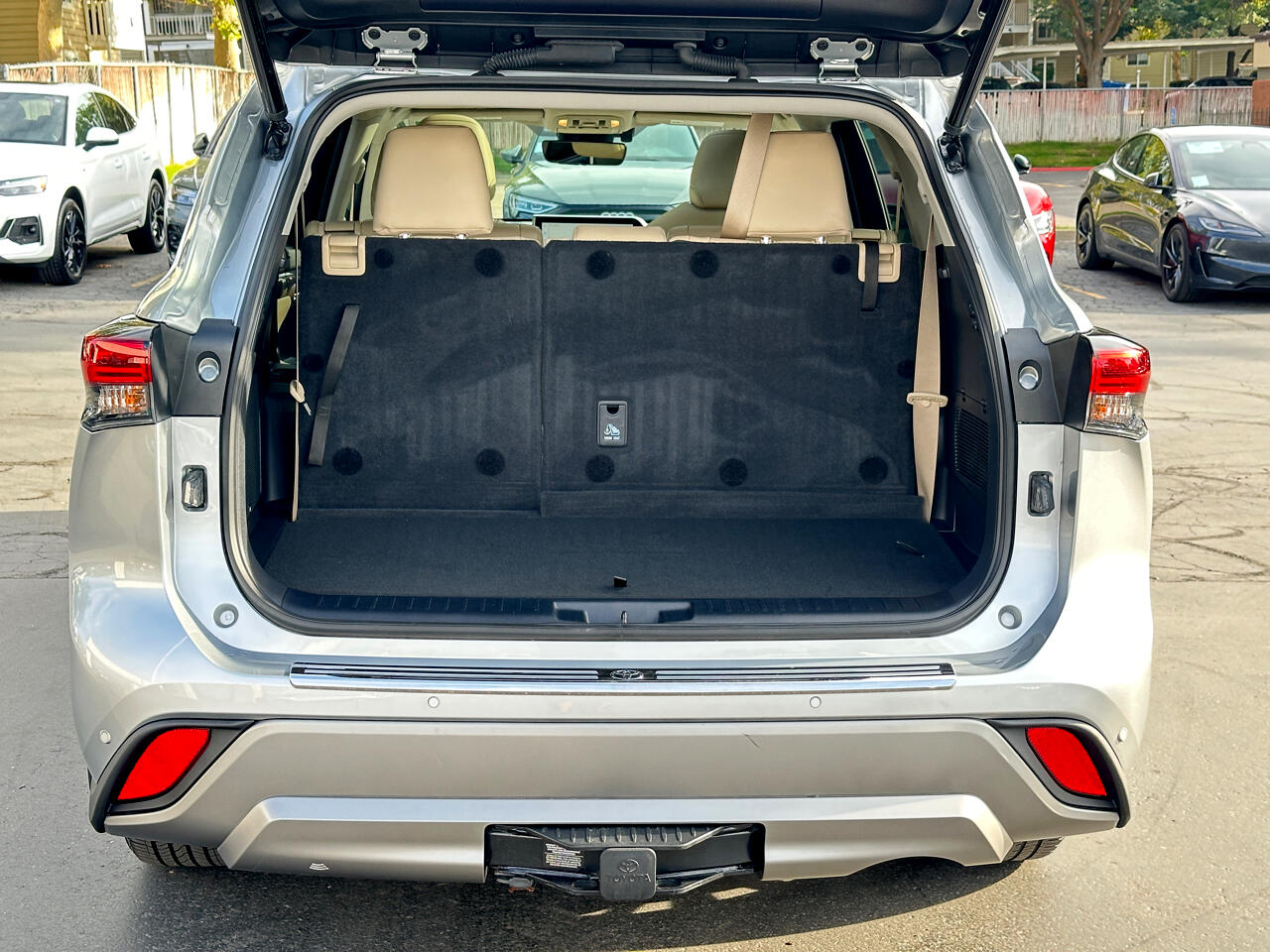 Toyota Highlander Hybrid Platinum AWD 2023