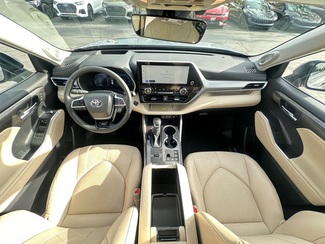 Toyota Highlander Hybrid Platinum AWD 2023