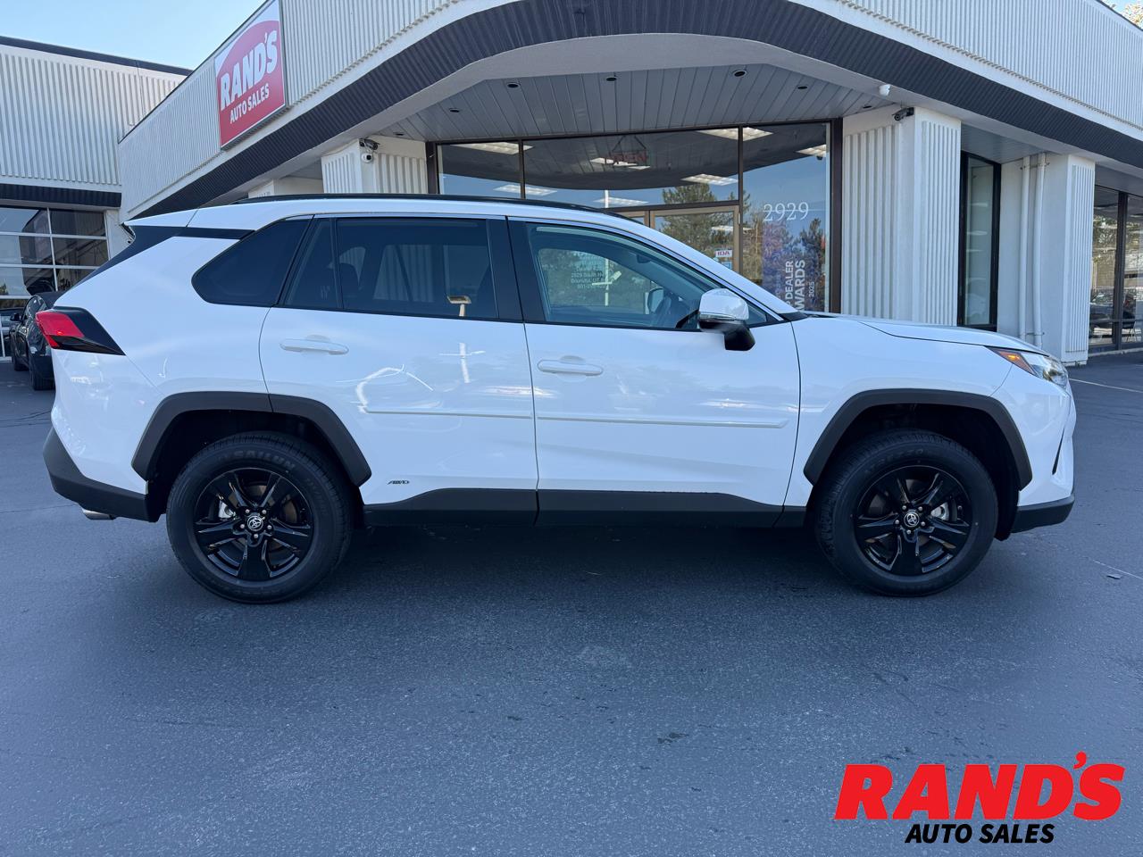 2024 Toyota RAV4 Hybrid LE