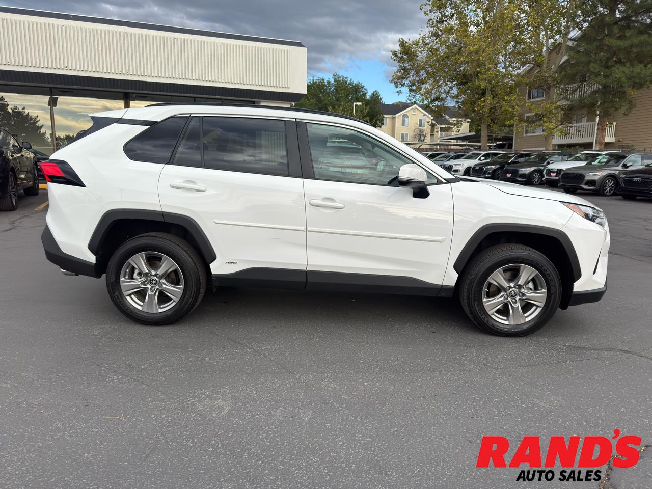 2024 Toyota RAV4 Hybrid LE