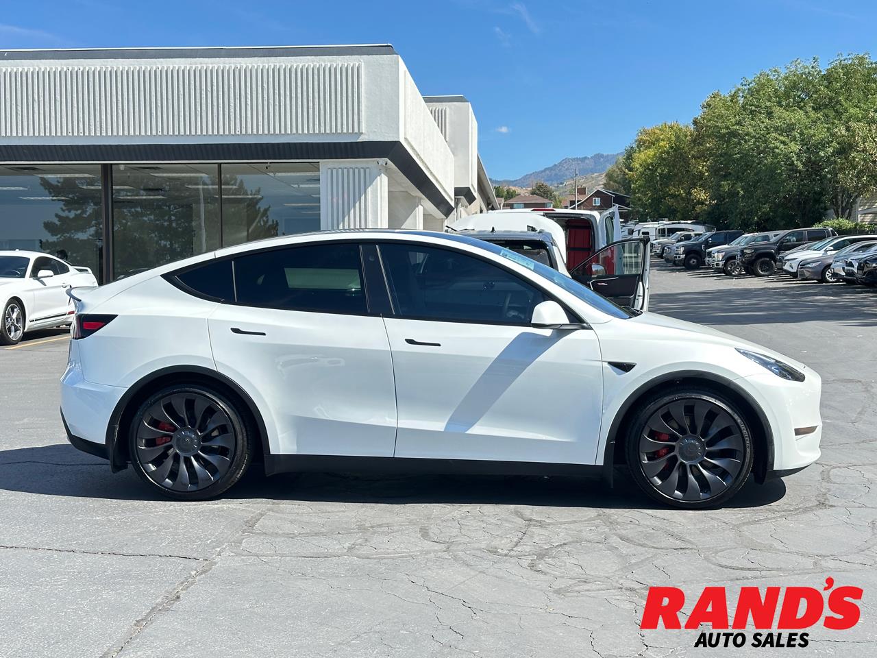 2023 Tesla Model Y Performance
