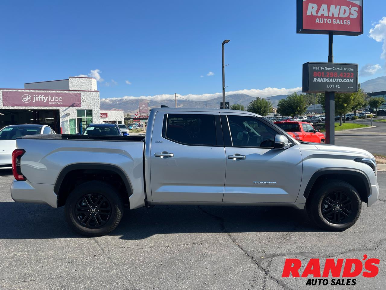 2025 Toyota Tundra SR5 CrewMax 4WD