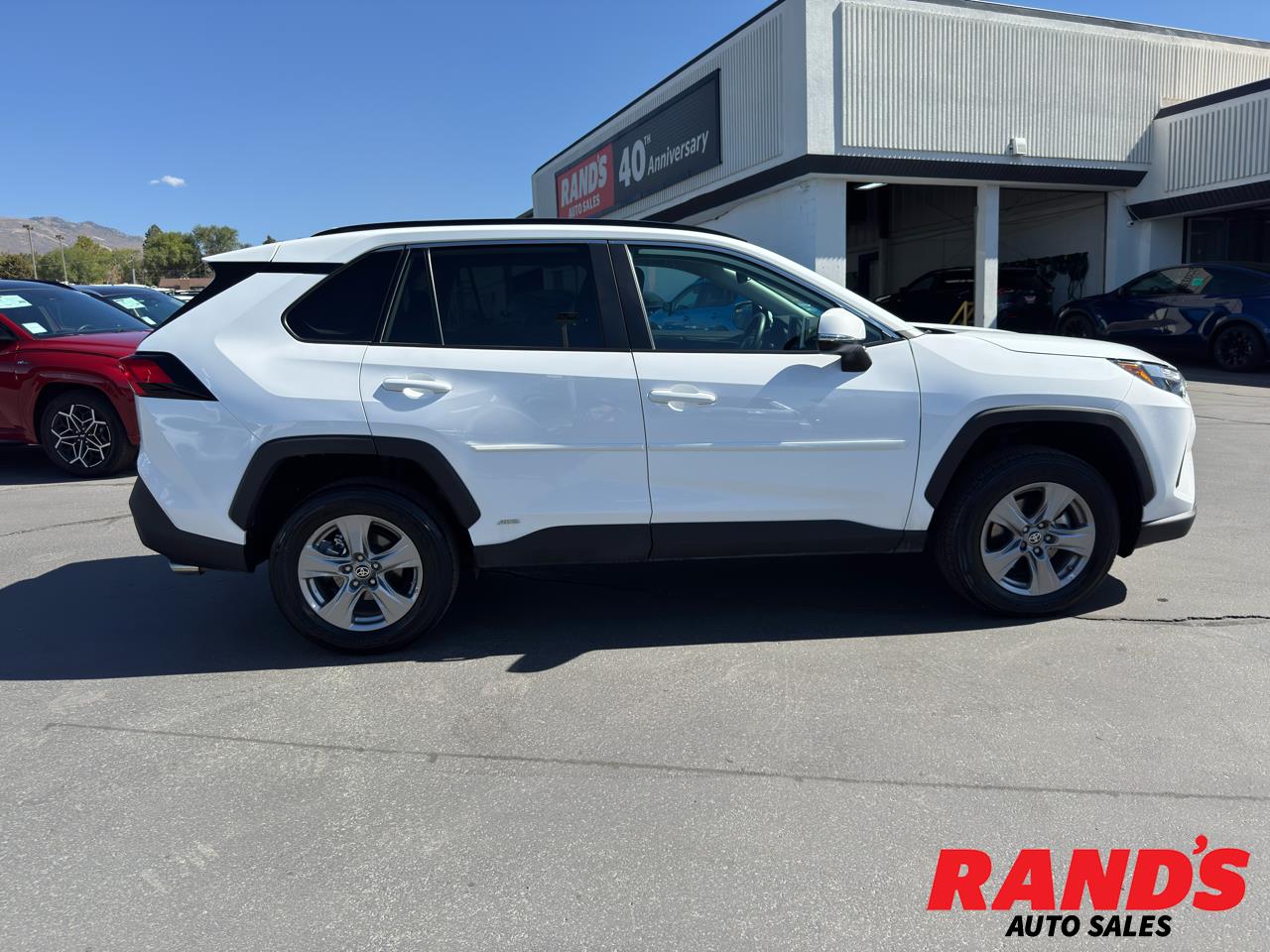 2024 Toyota RAV4 Hybrid LE
