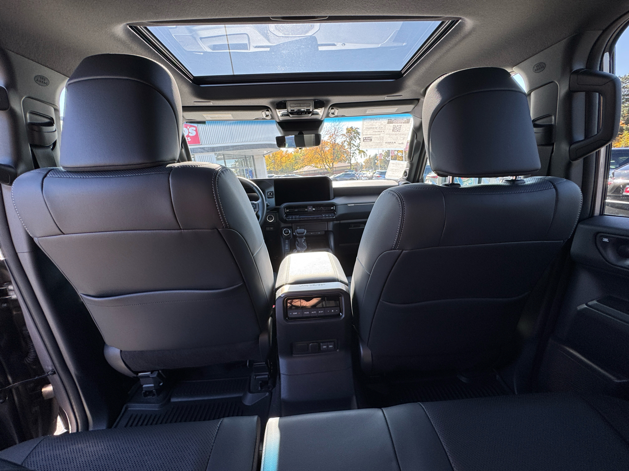 Toyota Land Cruiser Base 2024