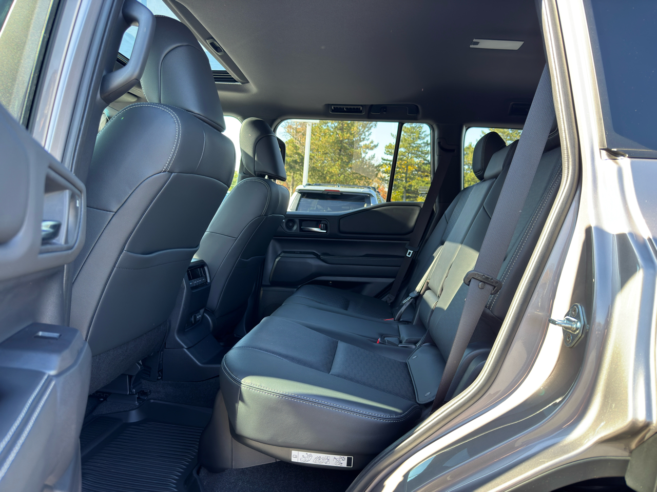 Toyota Land Cruiser Base 2024