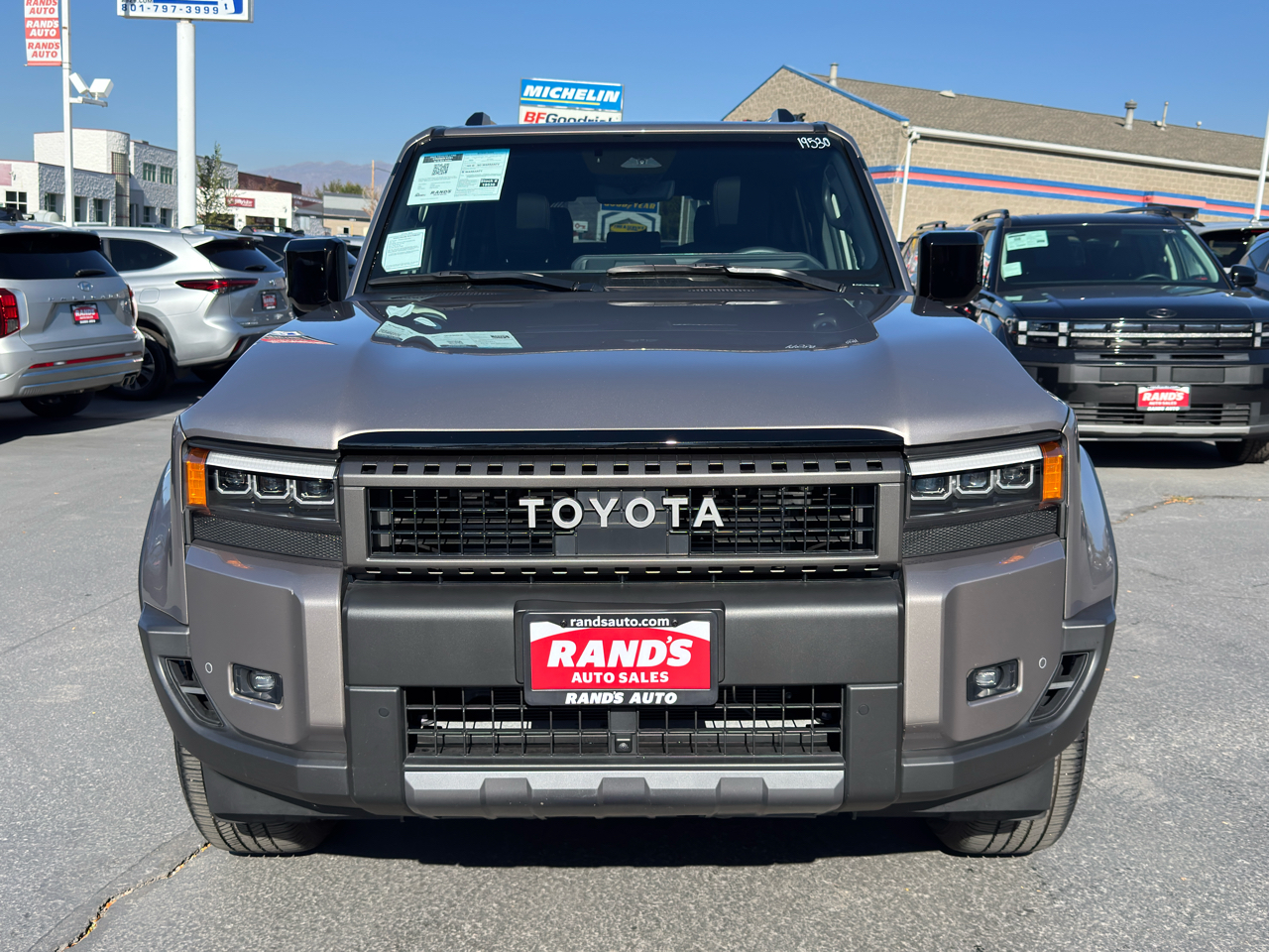 Toyota Land Cruiser Base 2024