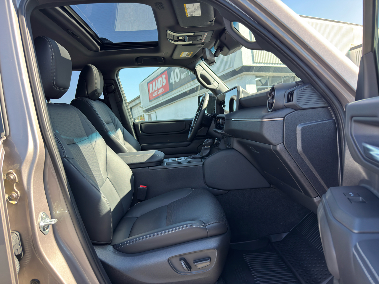 Toyota Land Cruiser Base 2024
