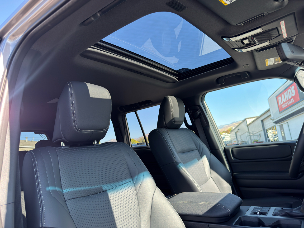 Toyota Land Cruiser Base 2024