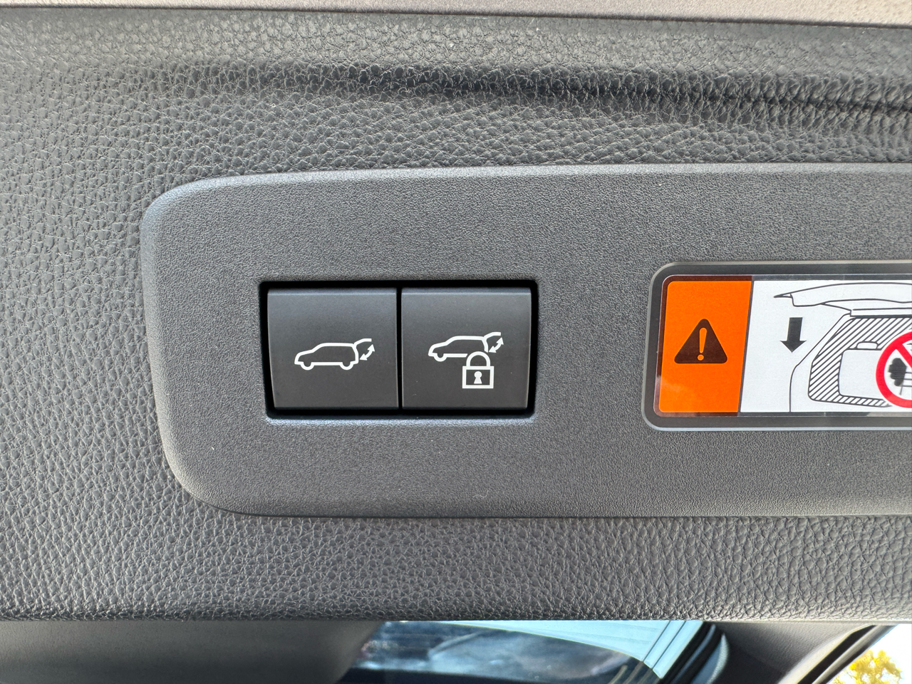 Toyota Land Cruiser Base 2024