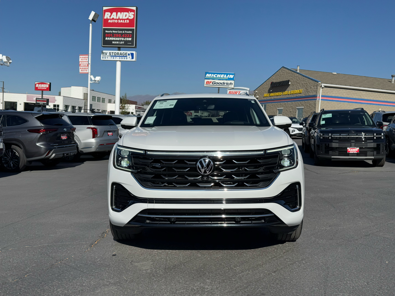 Volkswagen Atlas Cross Sport SEL Premium R-Line 4MOTION 2024