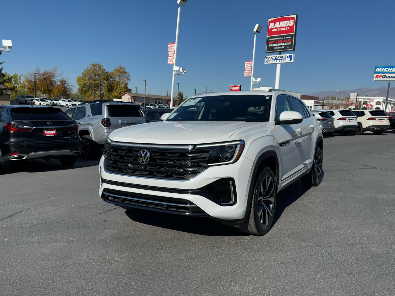 Volkswagen Atlas Cross Sport SEL Premium R-Line 4MOTION 2024
