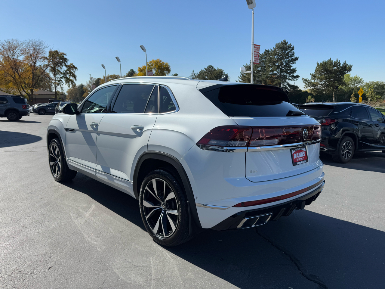 Volkswagen Atlas Cross Sport SEL Premium R-Line 4MOTION 2024