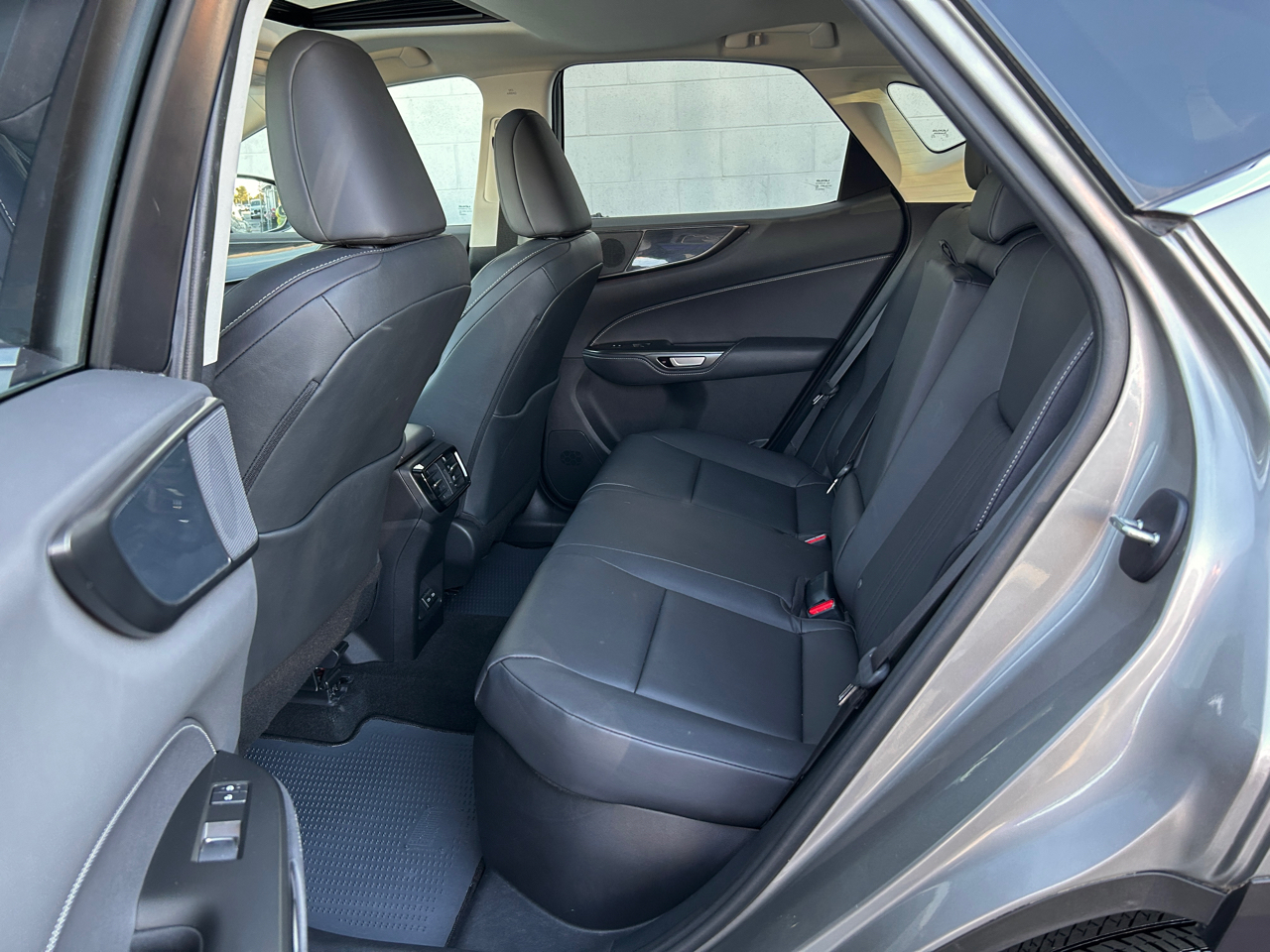 Lexus NX 350h Premium 2022