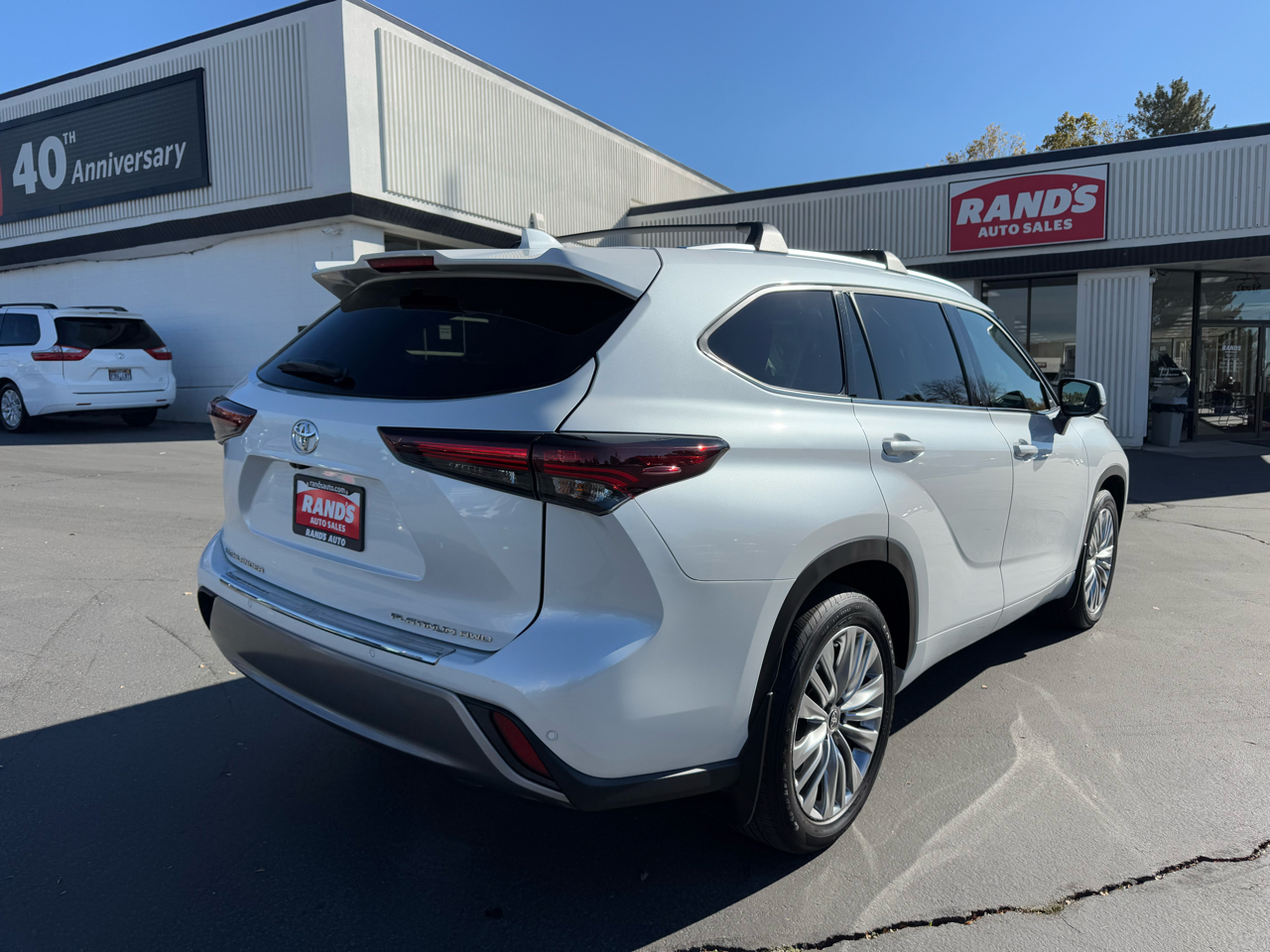 Toyota Highlander Platinum AWD (Natl) 2024