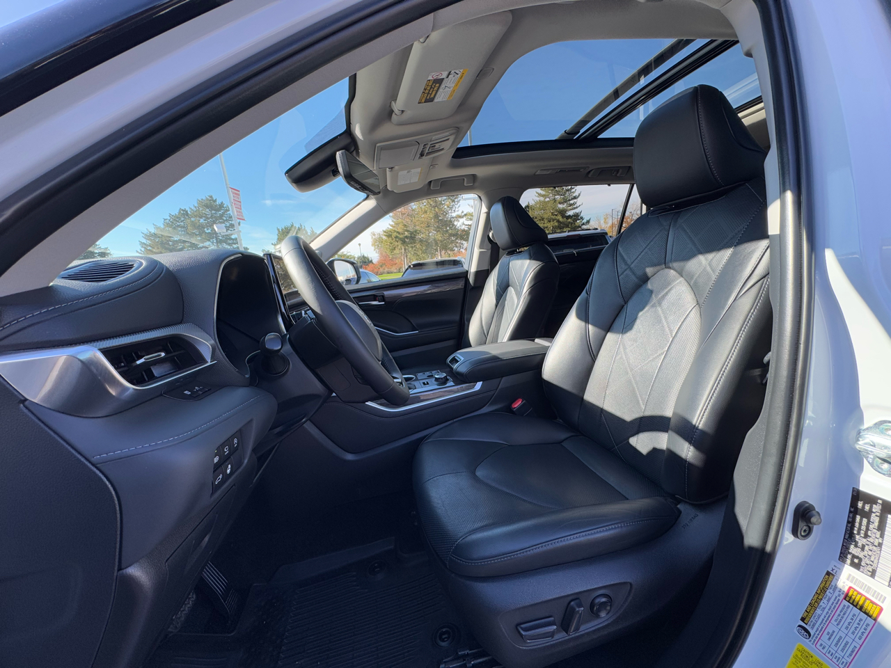 Toyota Highlander Platinum AWD (Natl) 2024