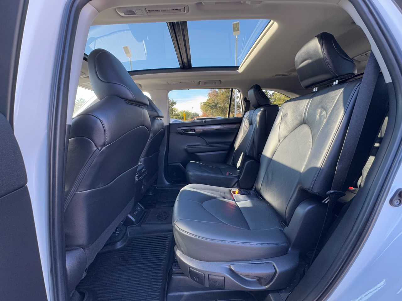 Toyota Highlander Platinum AWD (Natl) 2024