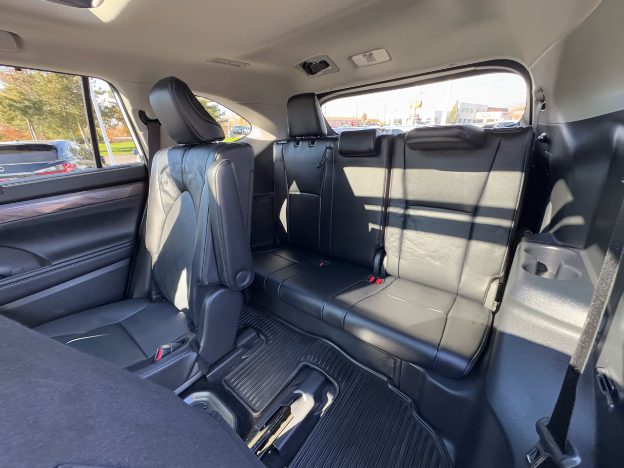 Toyota Highlander Platinum AWD (Natl) 2024