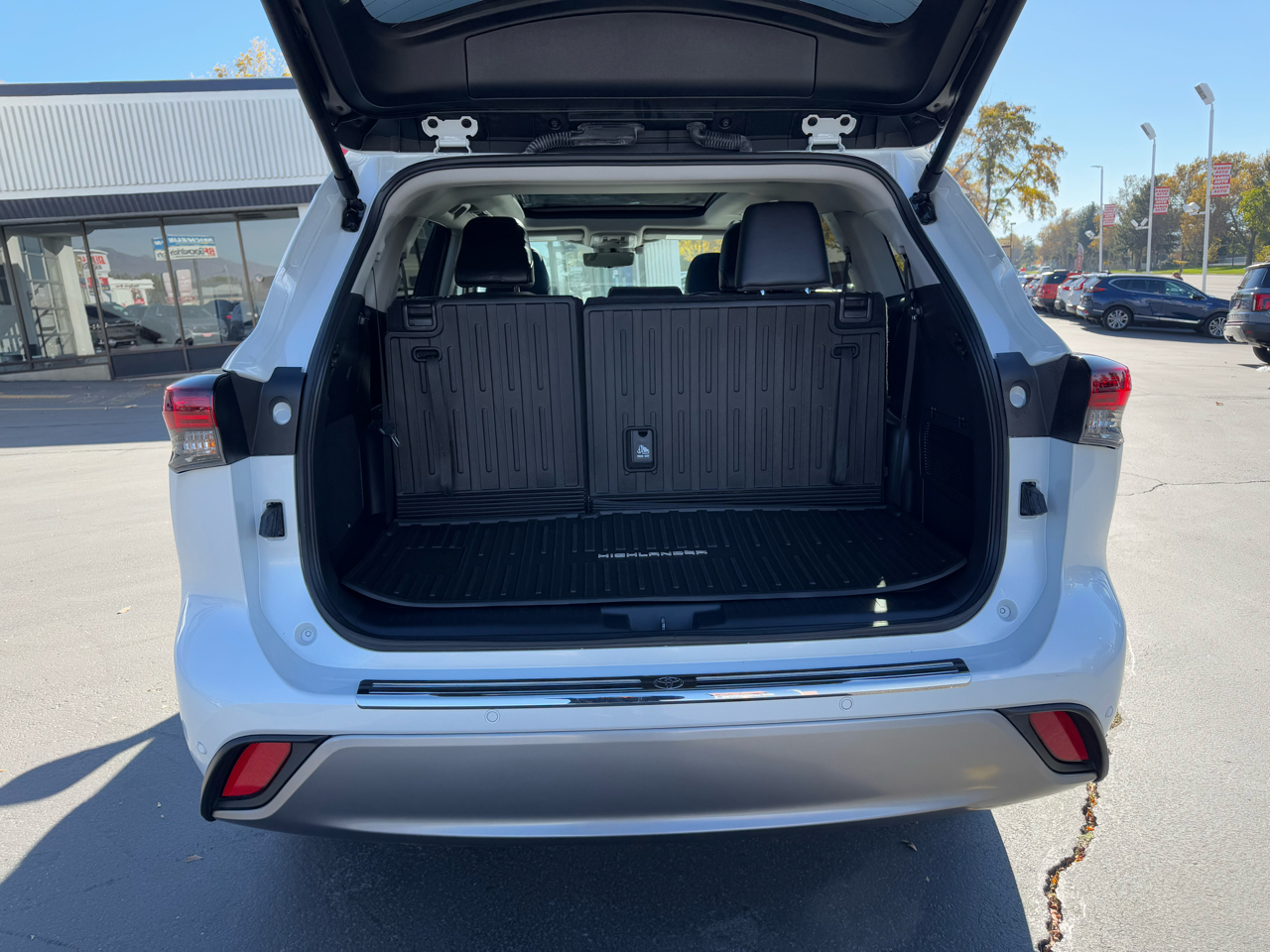 Toyota Highlander Platinum AWD (Natl) 2024