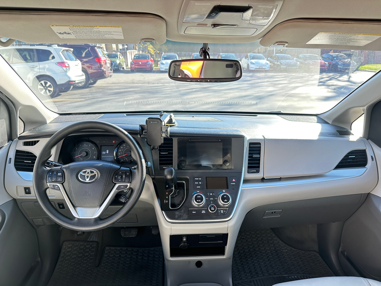 Toyota Sienna LE AWD 7-Passenger V6 2015
