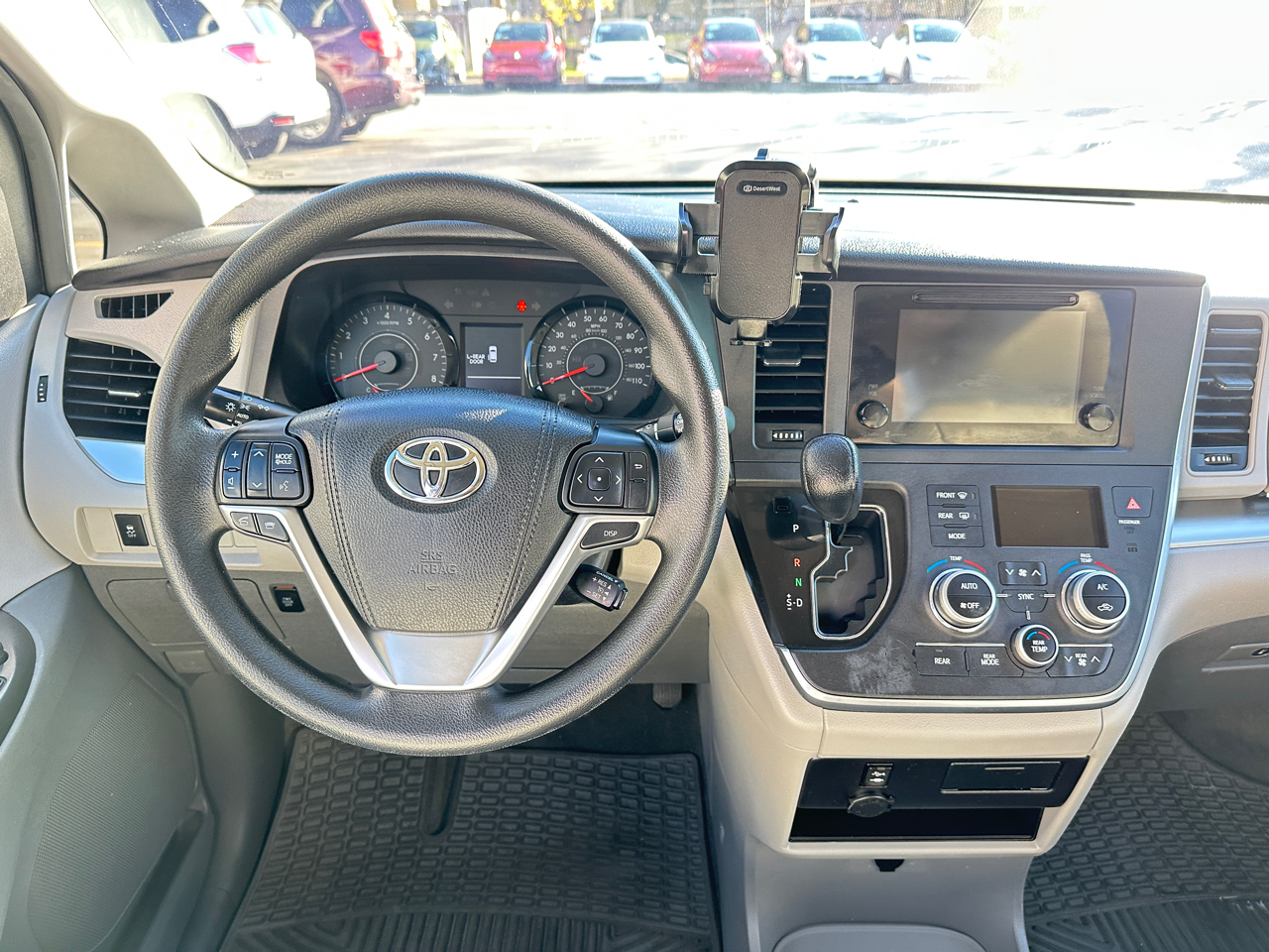Toyota Sienna LE AWD 7-Passenger V6 2015