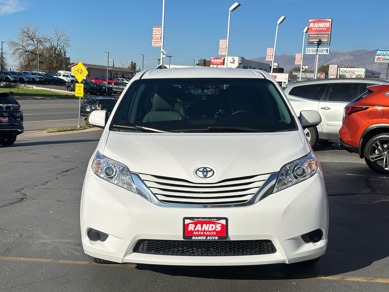 Toyota Sienna LE AWD 7-Passenger V6 2015