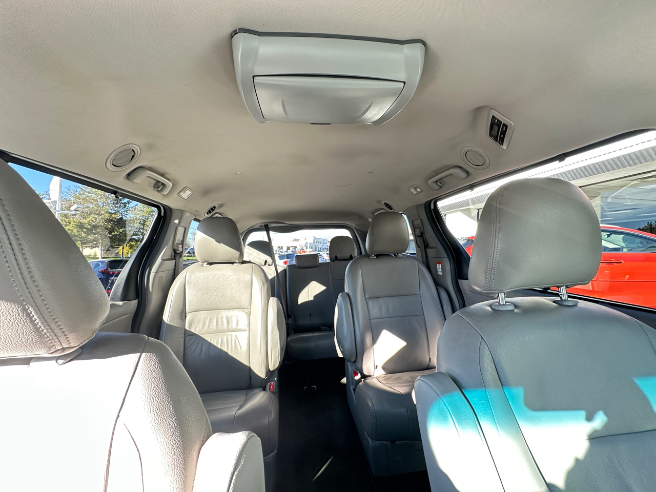 Toyota Sienna LE AWD 7-Passenger V6 2015