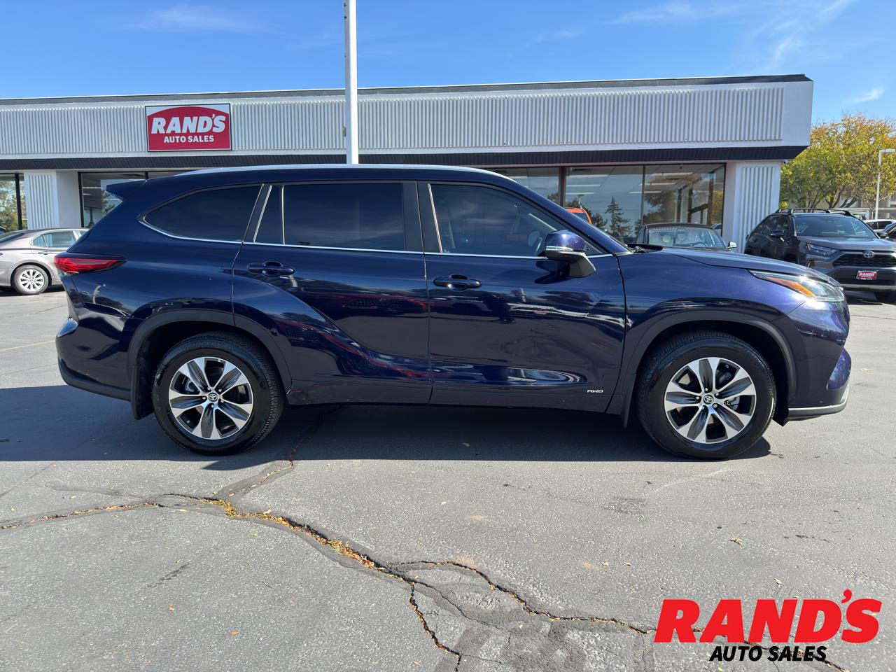 2023 Toyota Highlander Hybrid XLE AWD