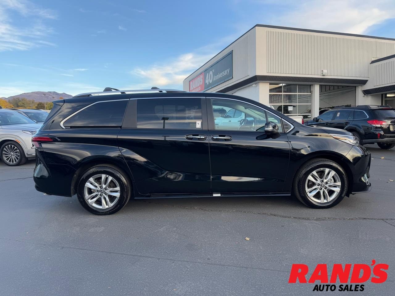 2024 Toyota Sienna Limited 7-Passenger AWD