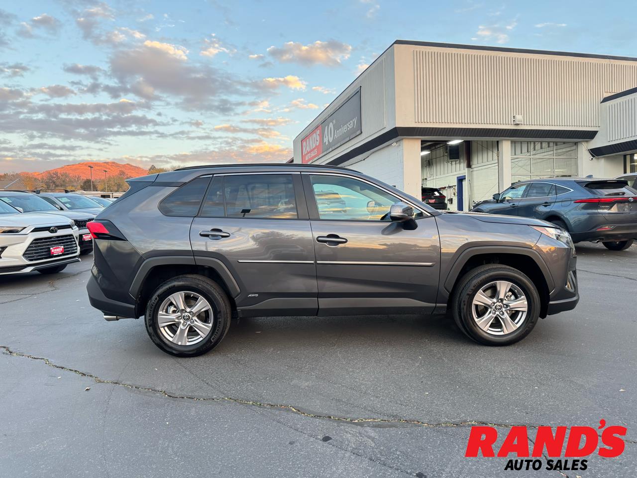 2024 Toyota RAV4 Hybrid LE