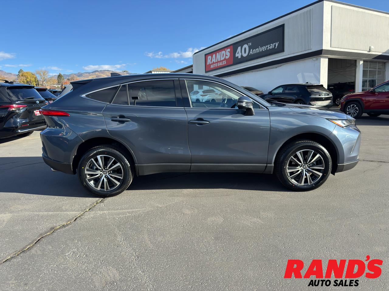 2024 Toyota Venza LE