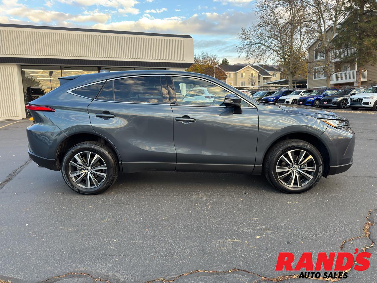 2024 Toyota Venza LE