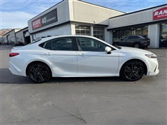2025 Toyota Camry Hybrid 