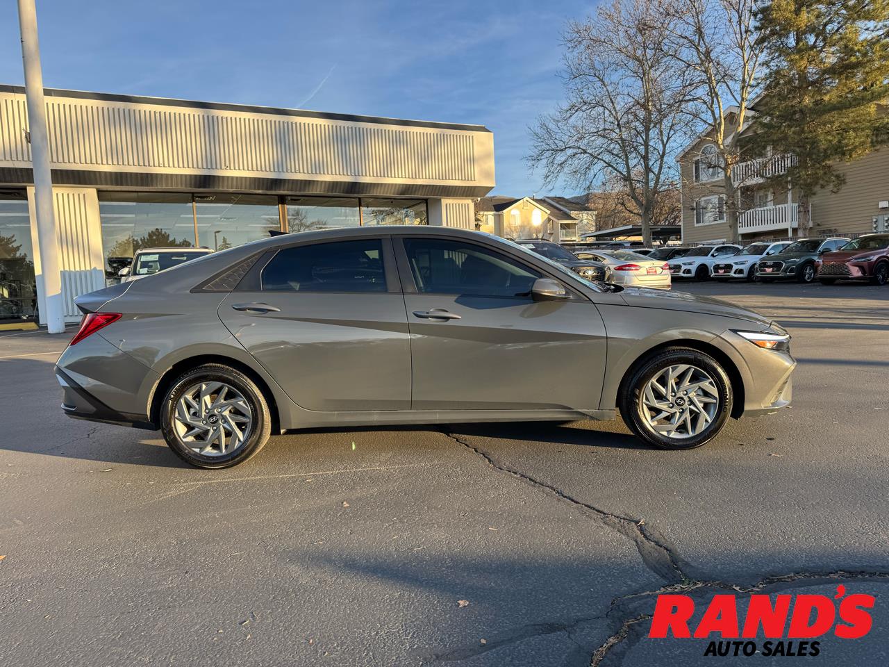 2024 Hyundai Elantra Blue Hybrid