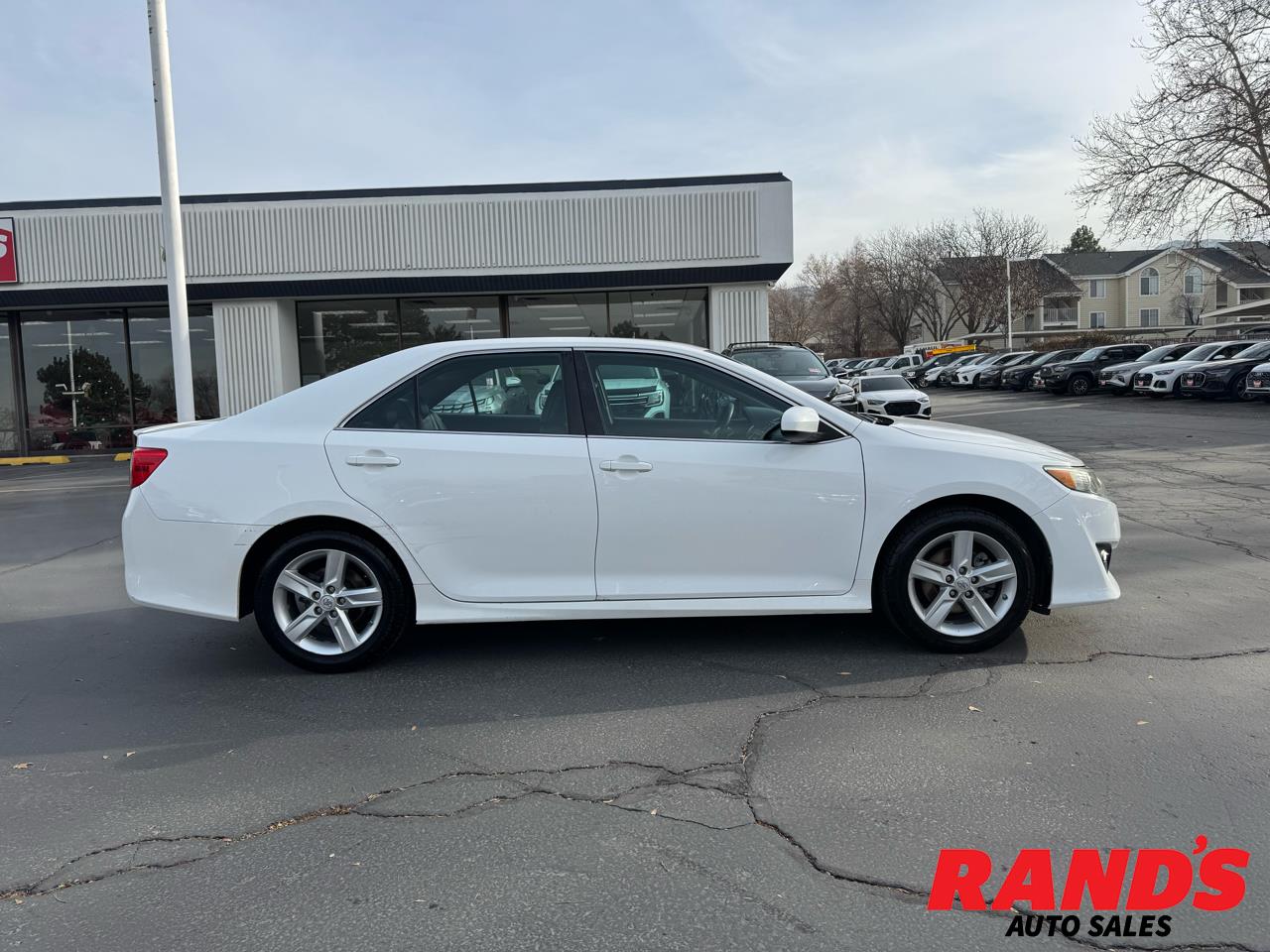 2013 Toyota Camry SE Auto (Natl)