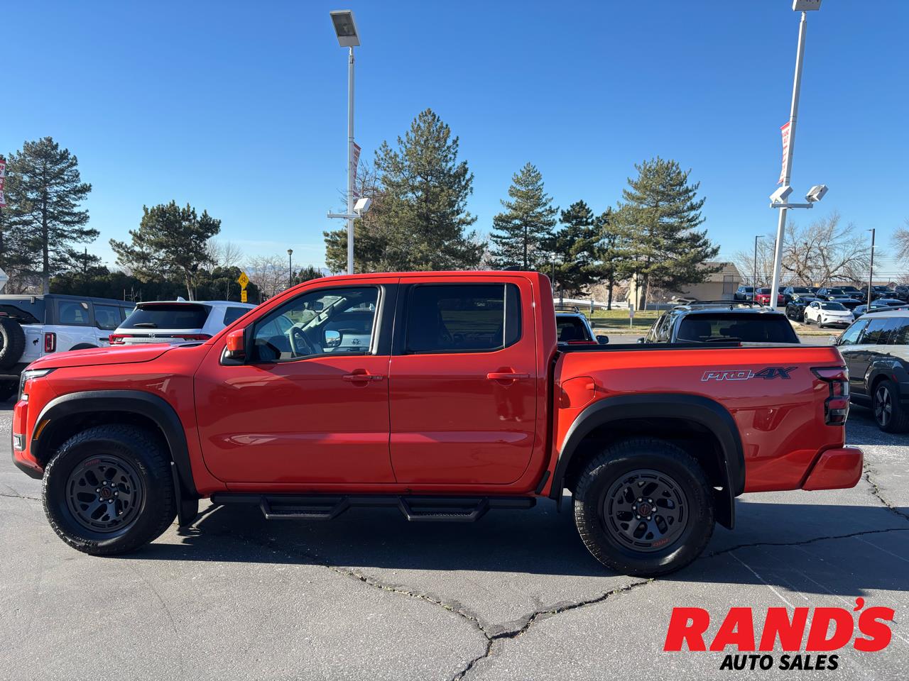 2025 Nissan Frontier S Crew Cab 4WD