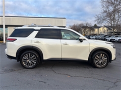 2024 Nissan Pathfinder 