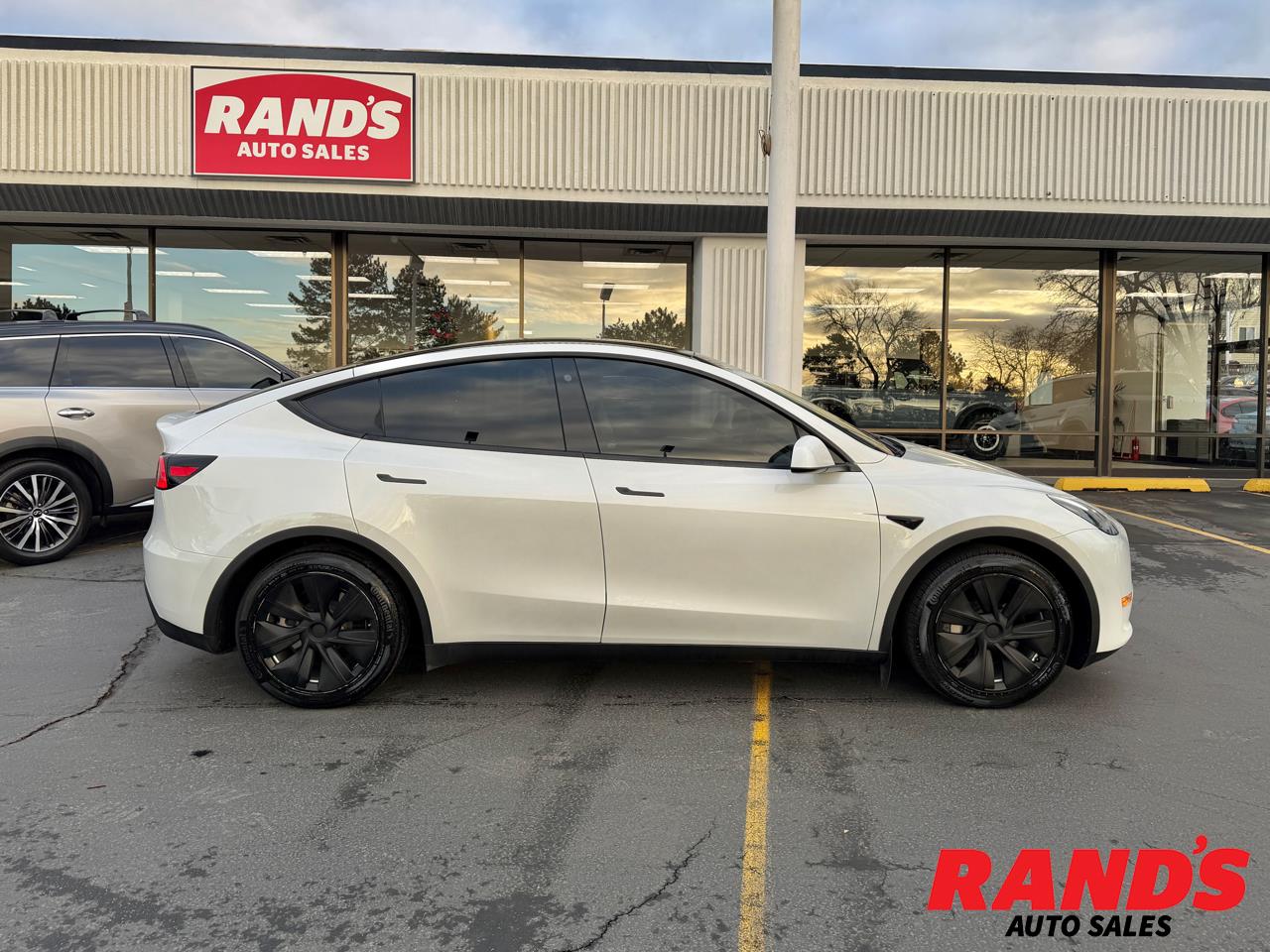 2023 Tesla Model Y Long Range AWD