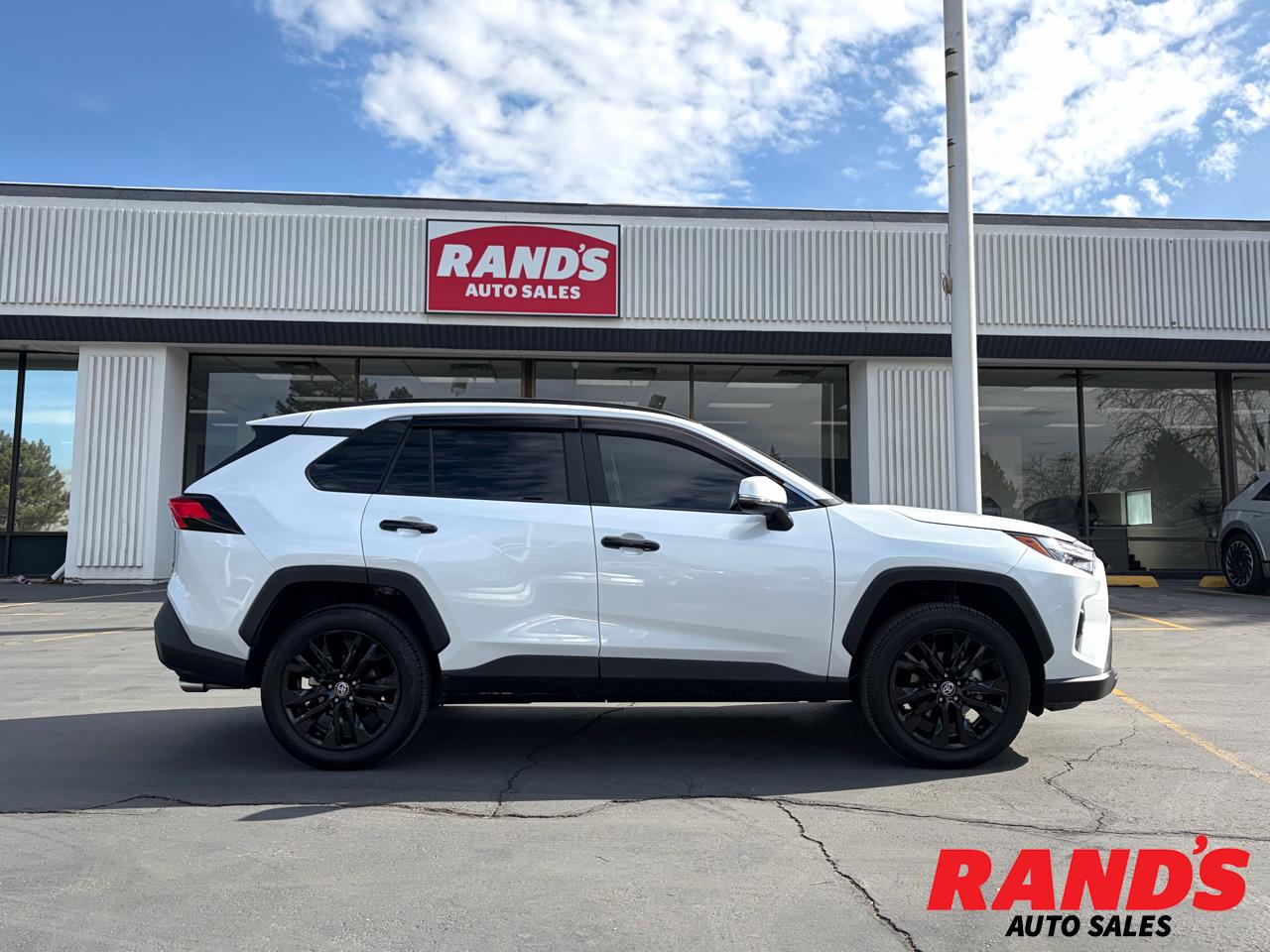 2024 Toyota RAV4 XLE Premium AWD
