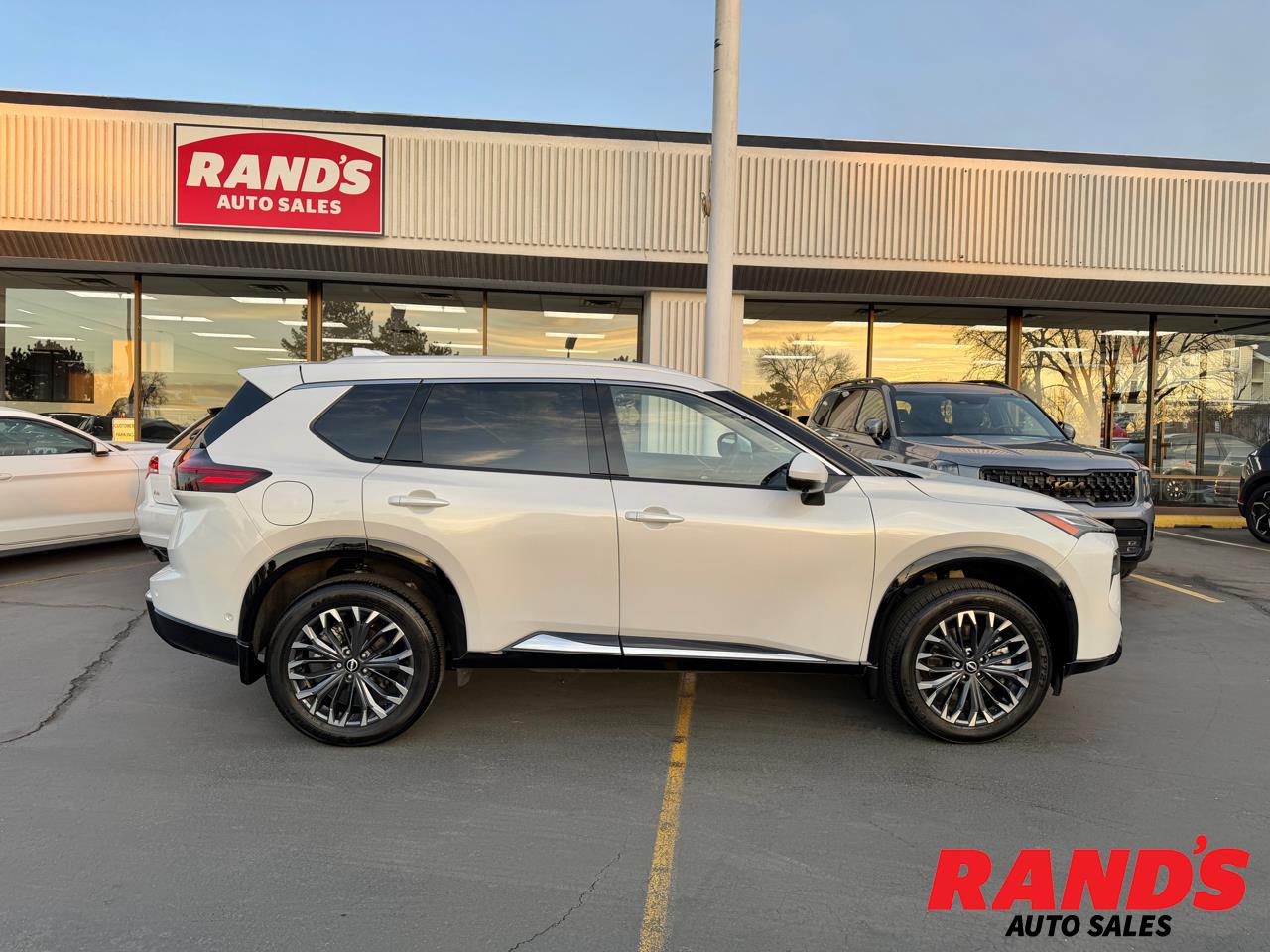 2025 Nissan Rogue Platinum 4D SUV AWD