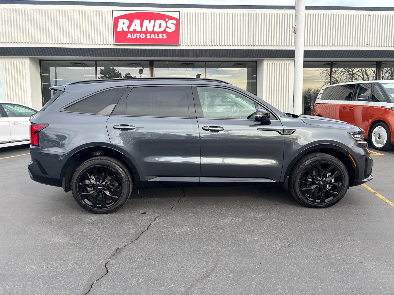 View vehicle photo 2