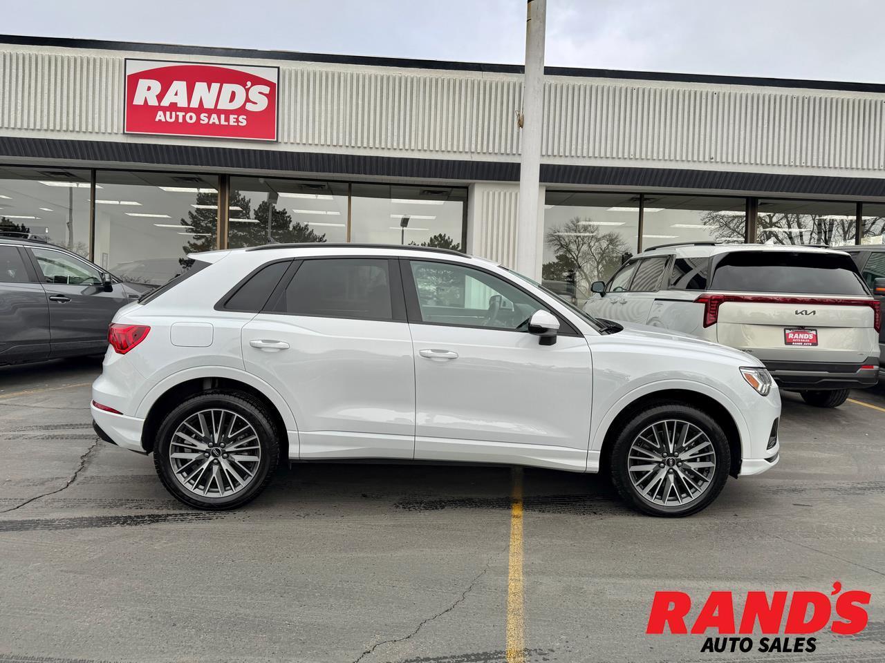 2024 Audi Q3 Premium 40 TFSI quattro