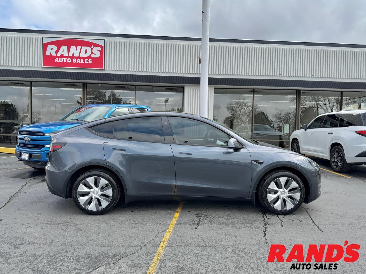 2024 Tesla Model Y Long Range