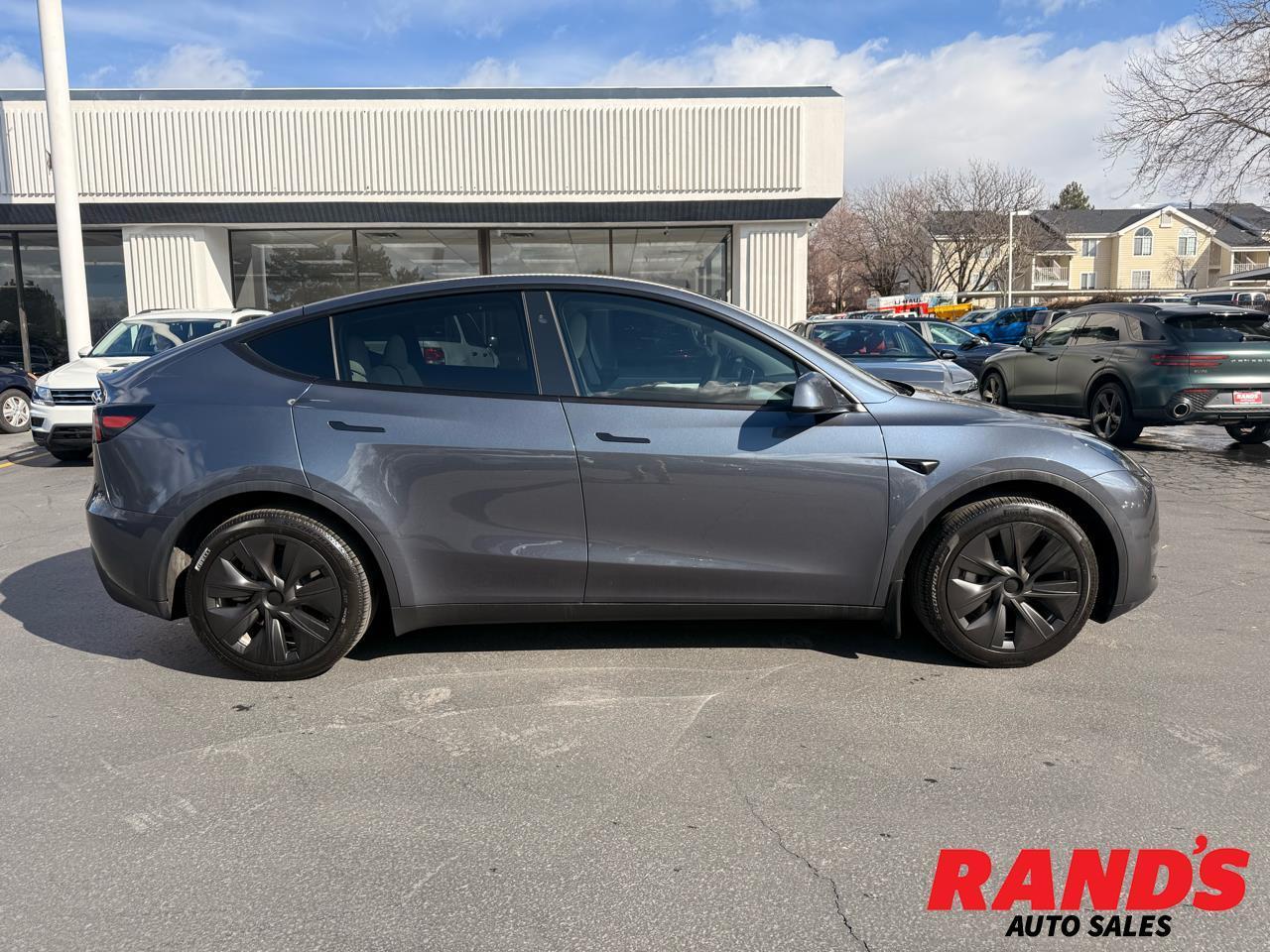 2024 Tesla Model Y Long Range