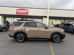 2025 Nissan Pathfinder 