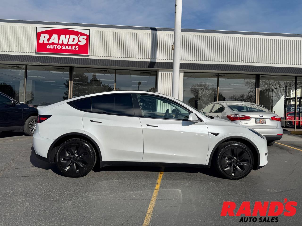 2023 Tesla Model Y Long Range