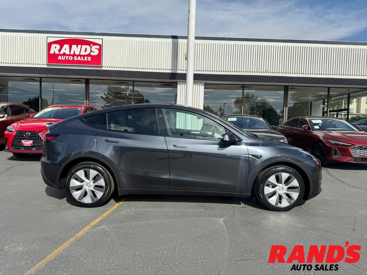 2024 Tesla Model Y Long Range AWD