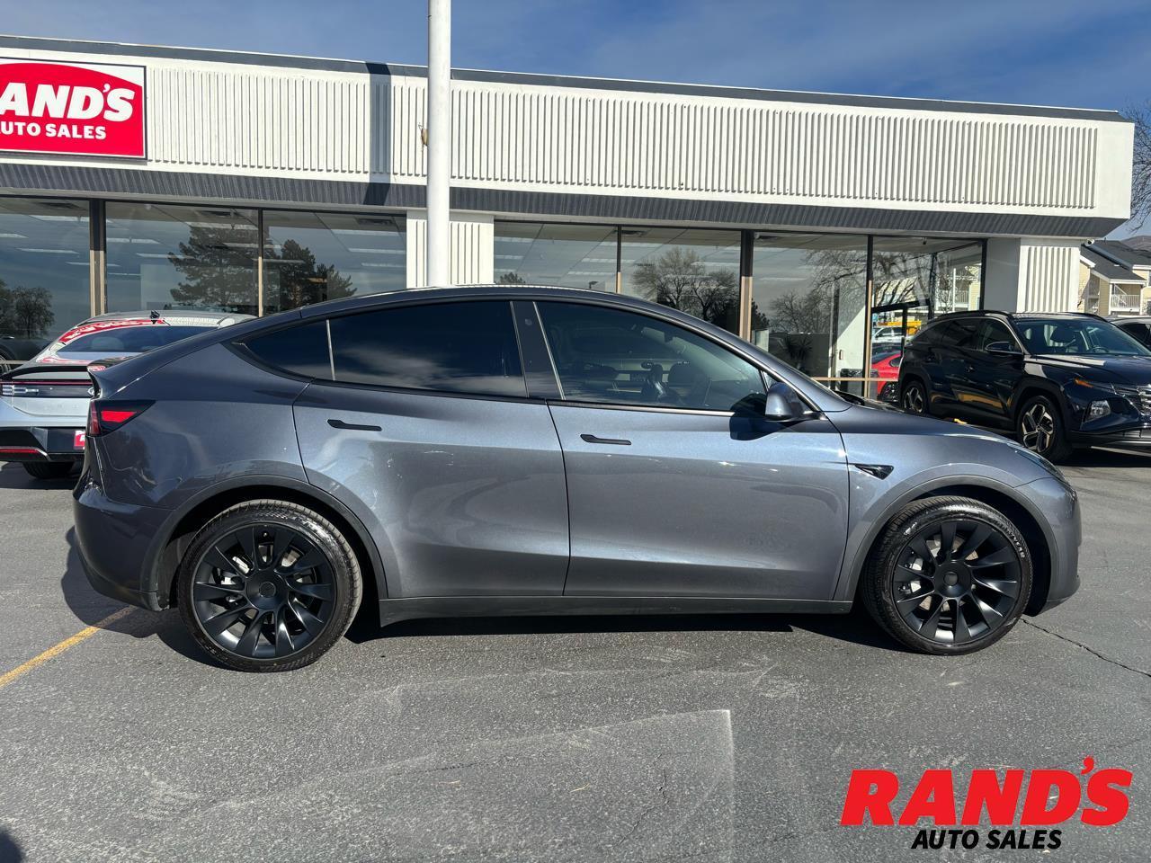 2023 Tesla Model Y Long Range